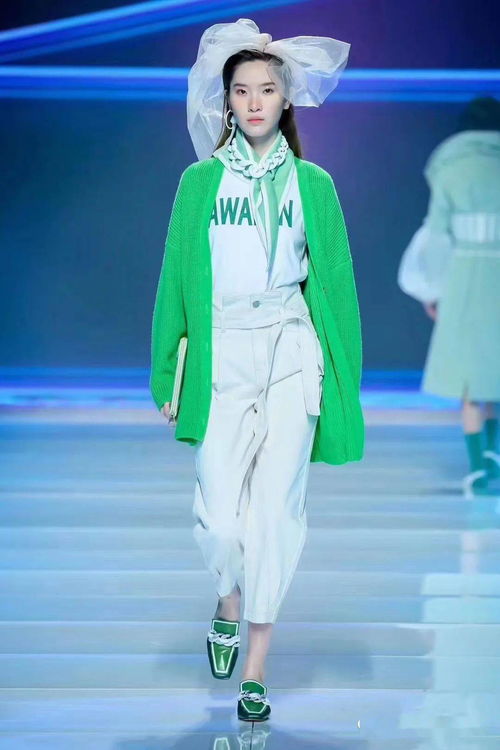 奢么女裝新店開(kāi)業(yè) 你衣柜里，還差這樣一件衣服